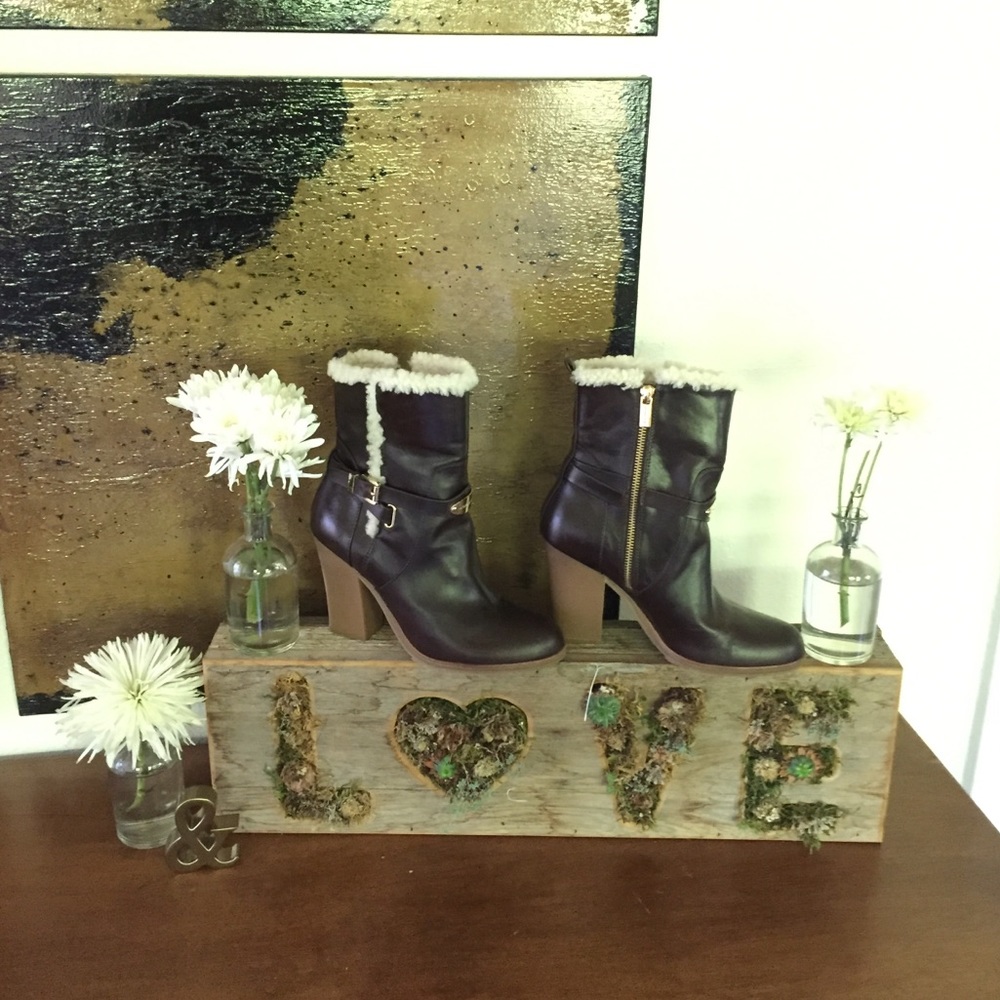 New! Michael Kors Lizzie Ankle Boot - Size 9